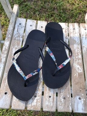 Havaianas Women's Black Flip Flops with Floral Straps